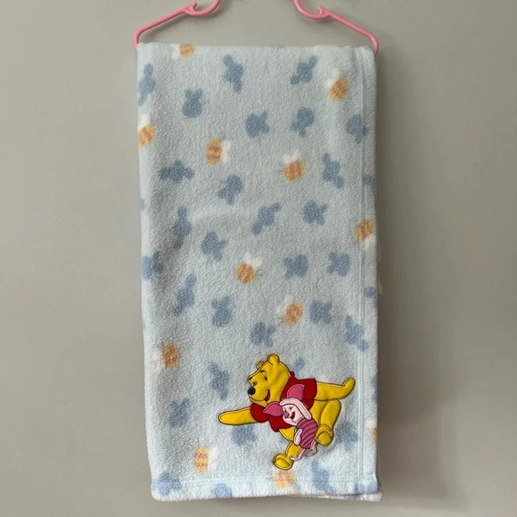 Winnie The Pooh & Piglet  Baby Blanket - Picture 1 of 2